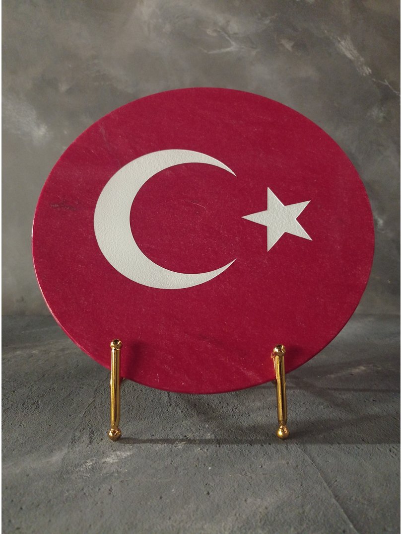 Mermer Türk Bayrağı